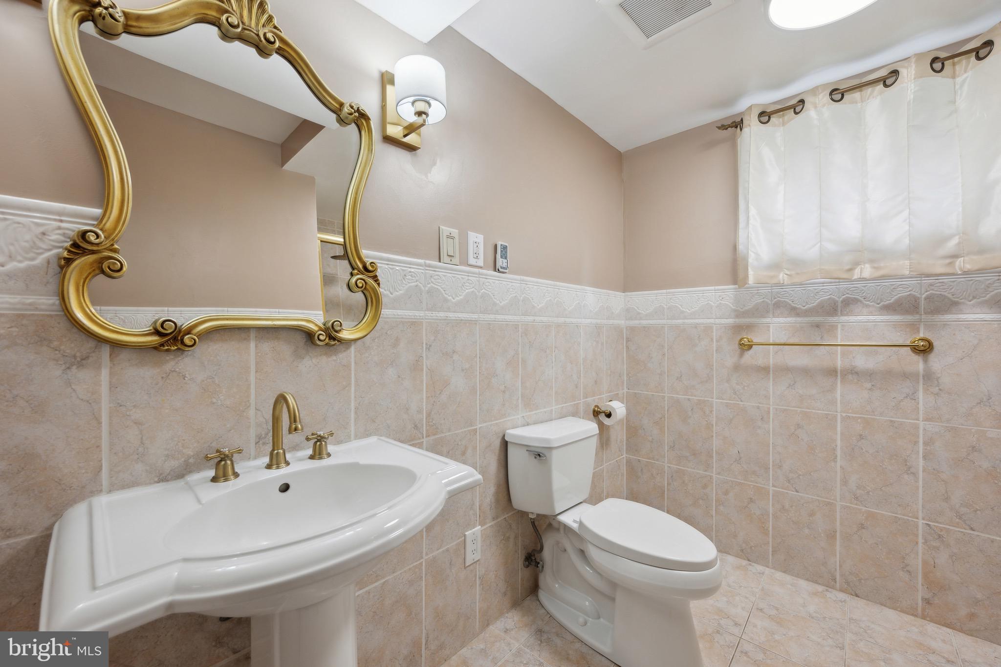 ALTA VISTA - Residential