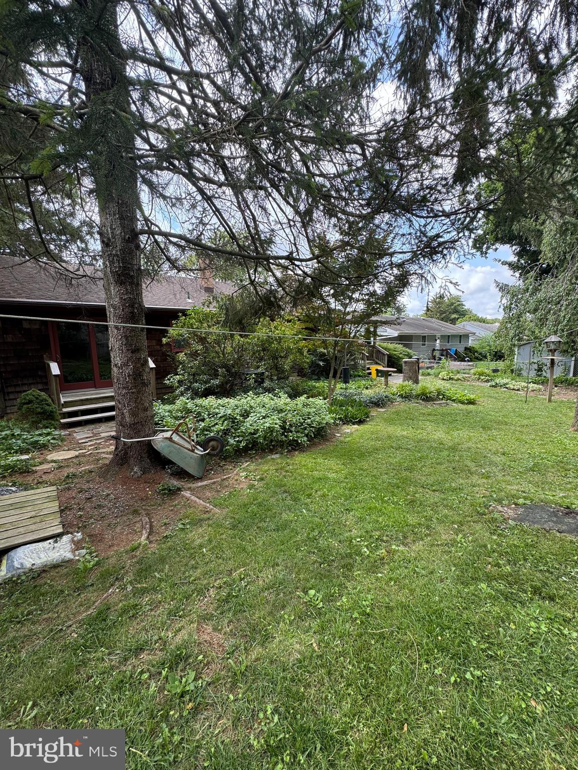 9 WORTHINGTON DRIVE