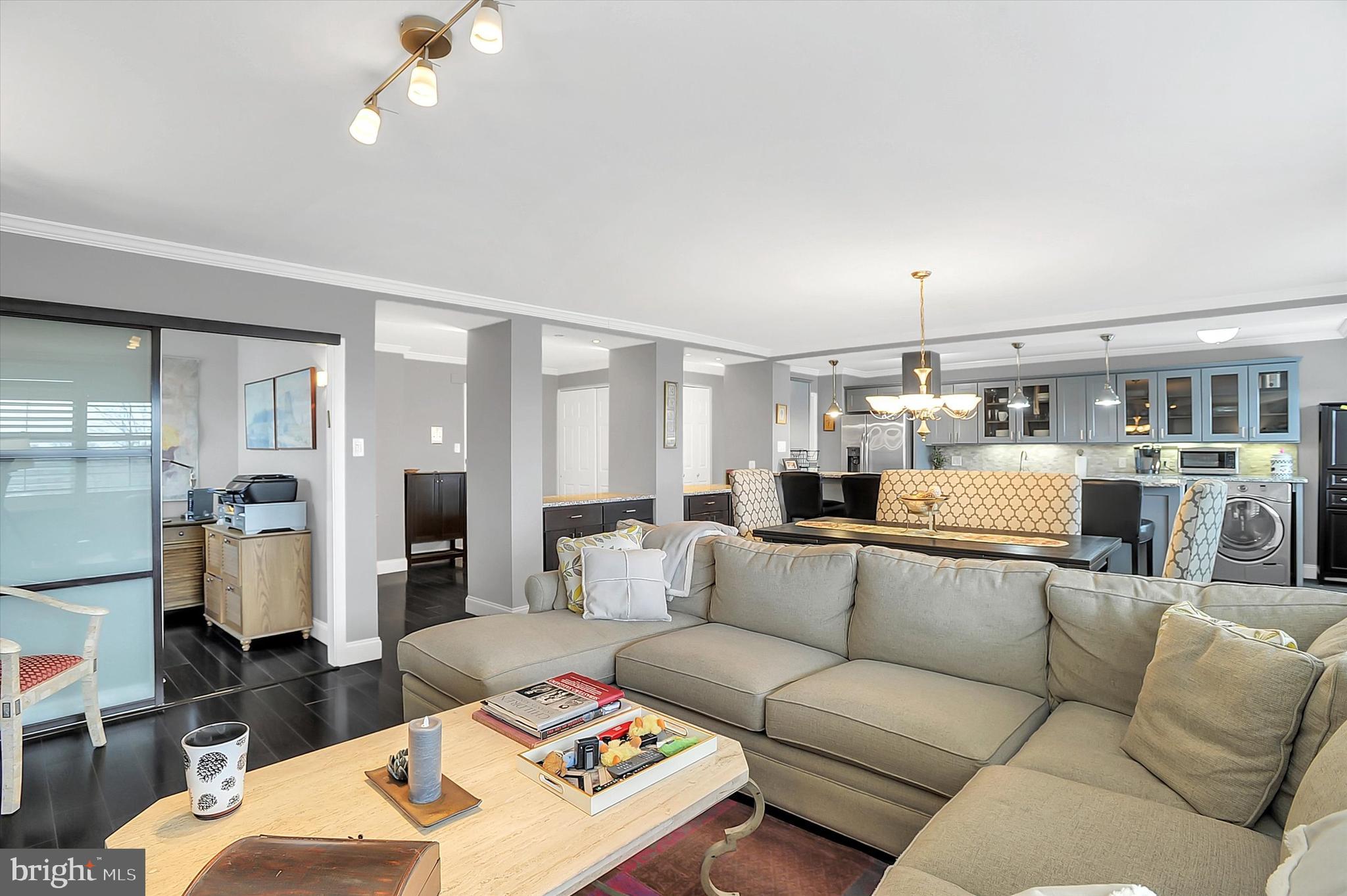 20 CONSHOHOCKEN STATE ROAD 402