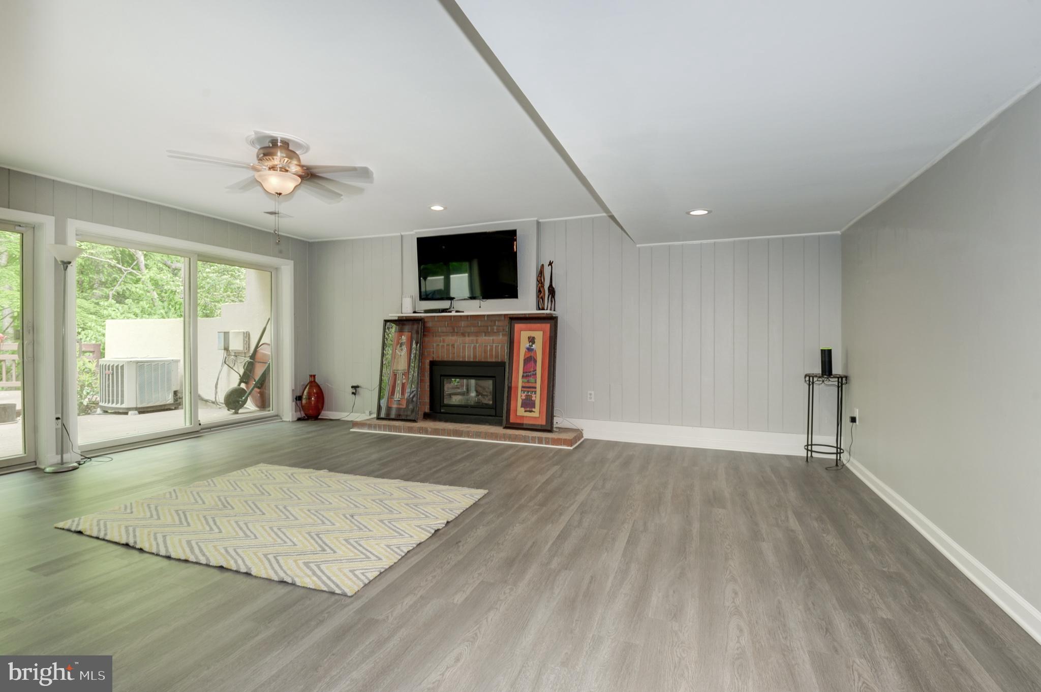 RESTON - Residential Lease