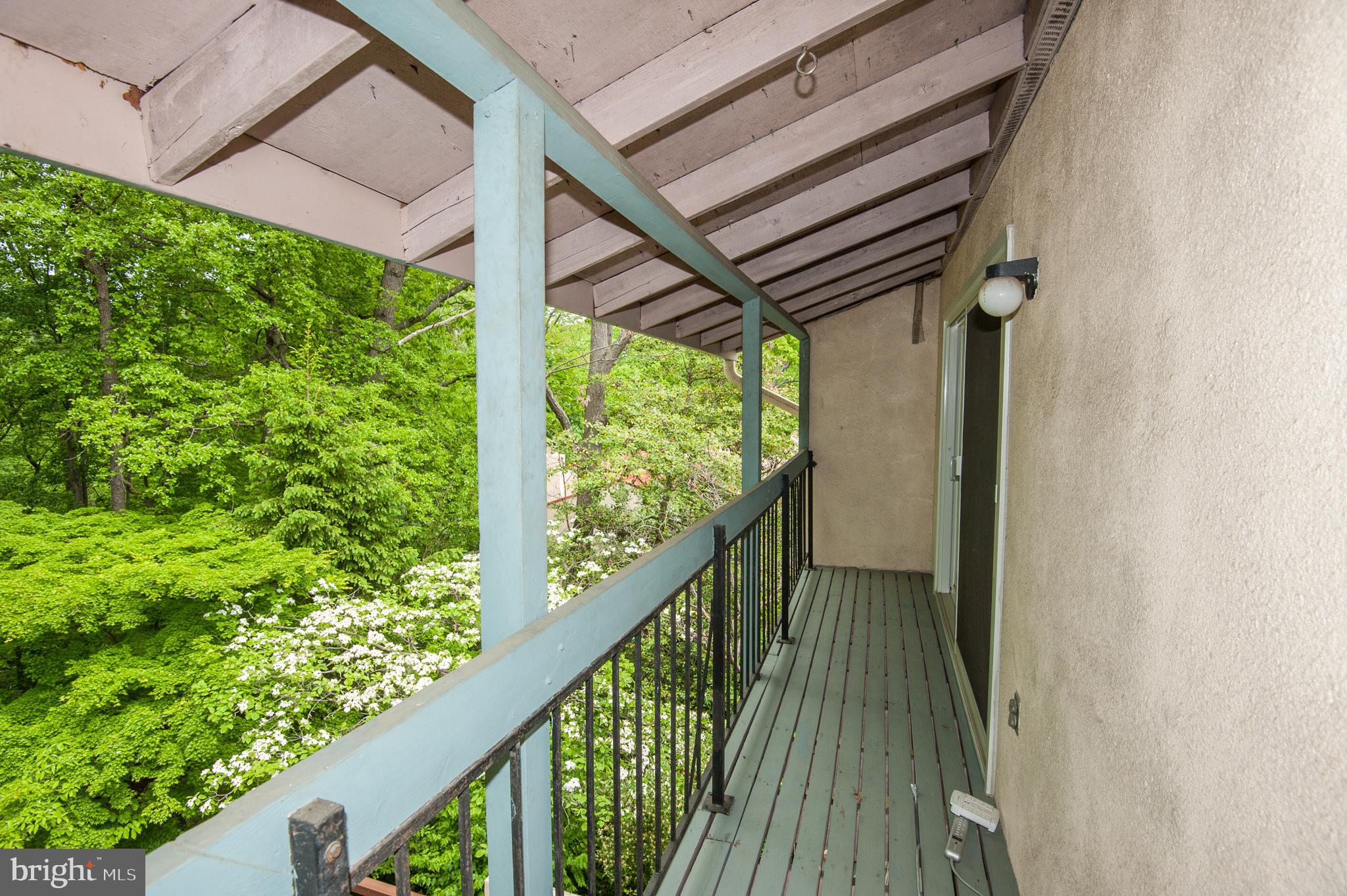 RESTON - Residential Lease