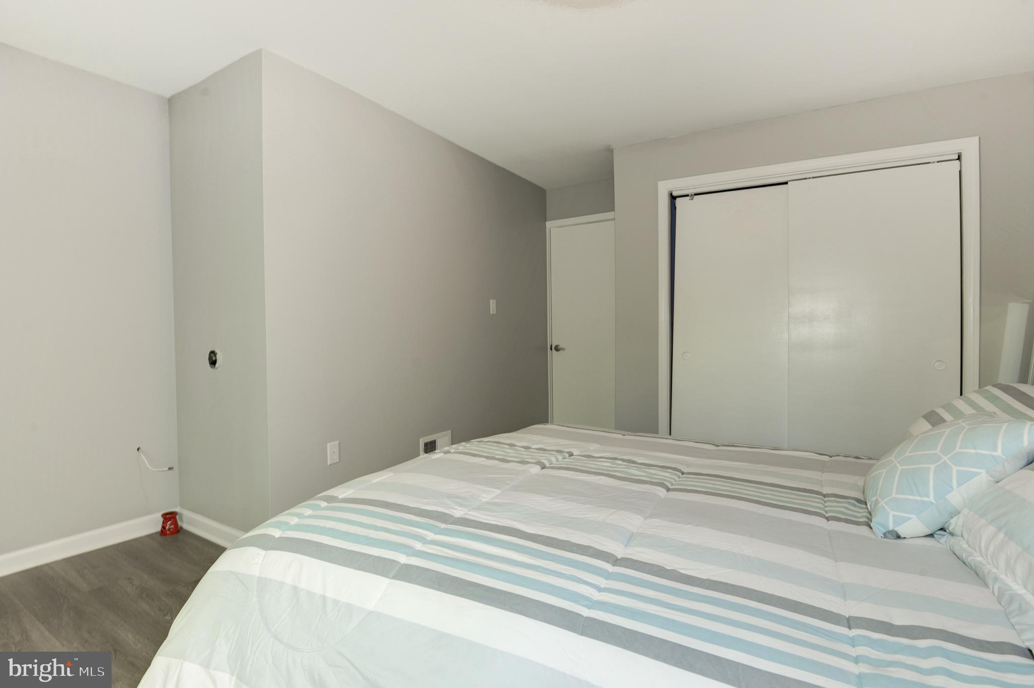 RESTON - Residential Lease