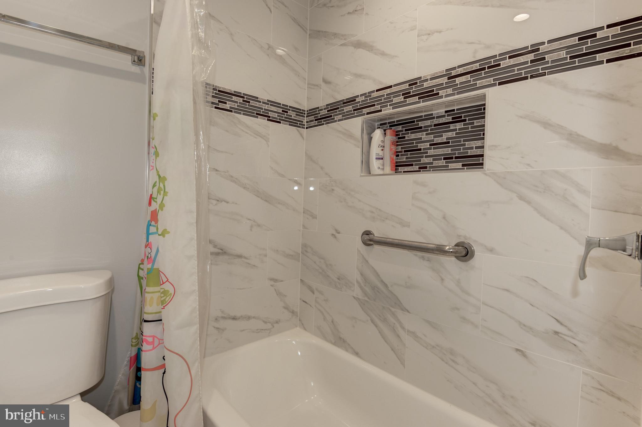 RESTON - Residential Lease