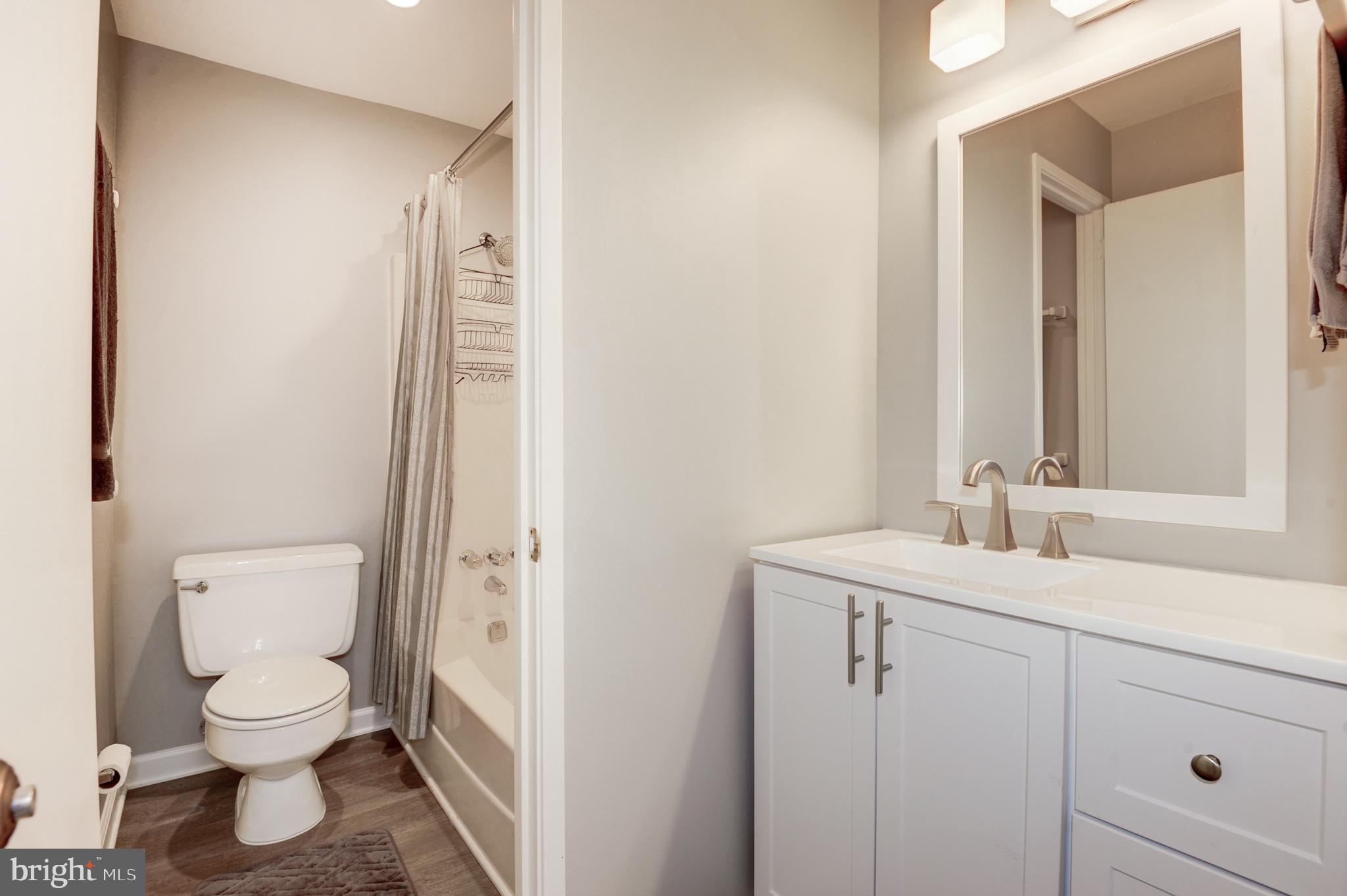 RESTON - Residential Lease