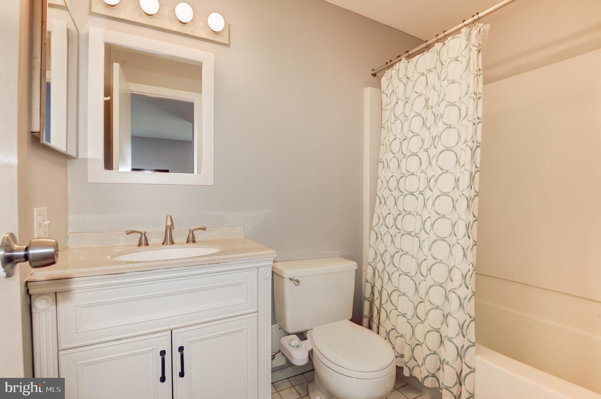 RESTON - Residential Lease