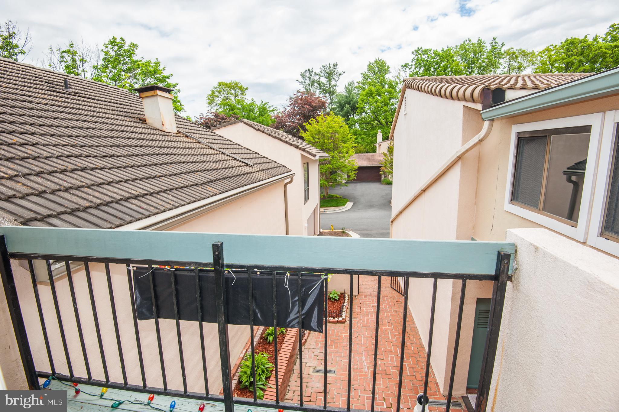 RESTON - Residential Lease