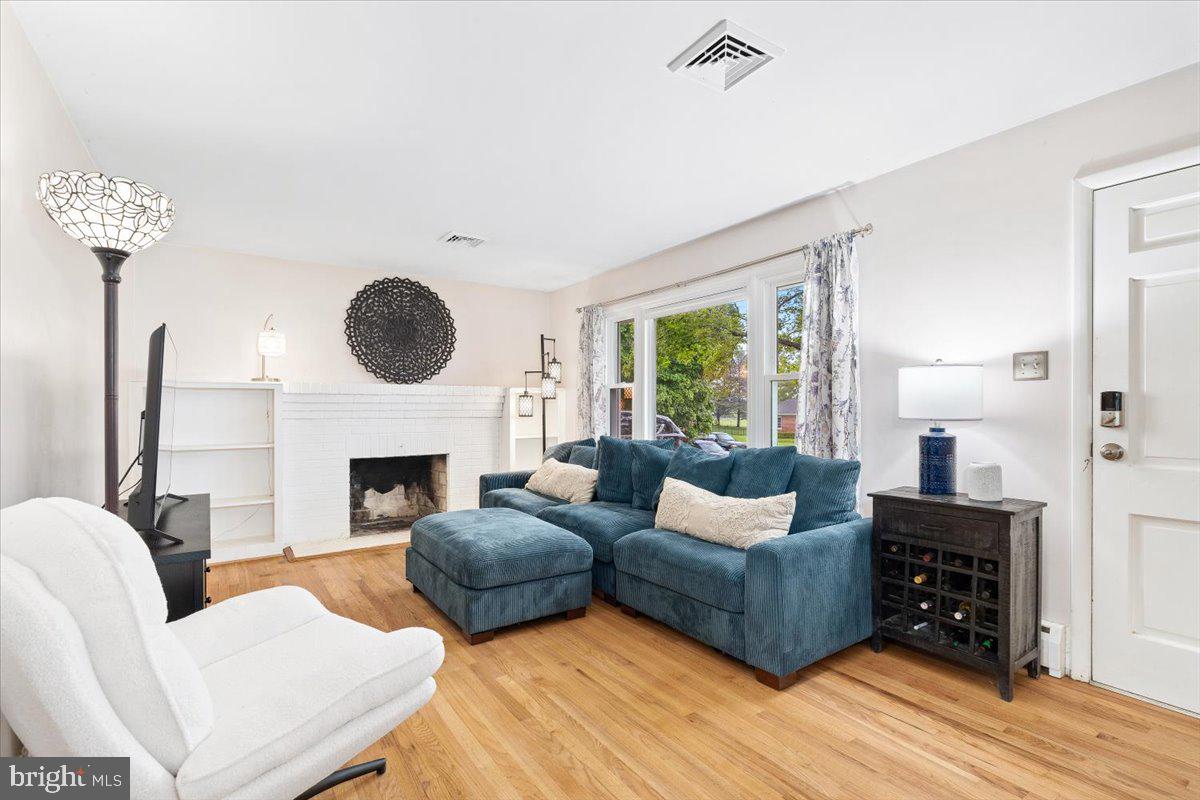 5 LOCUST BOULEVARD