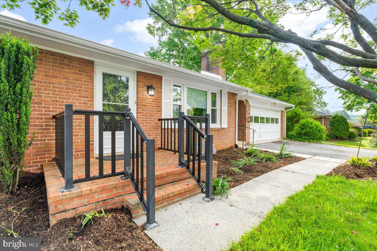 5 LOCUST BOULEVARD