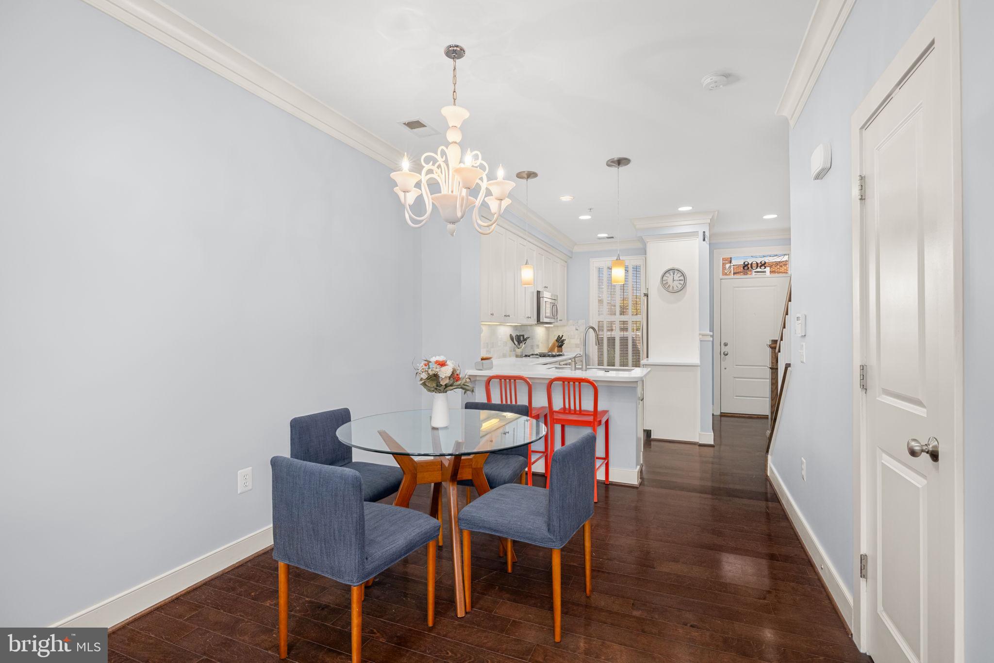 OLD TOWN COMMONS - Residential