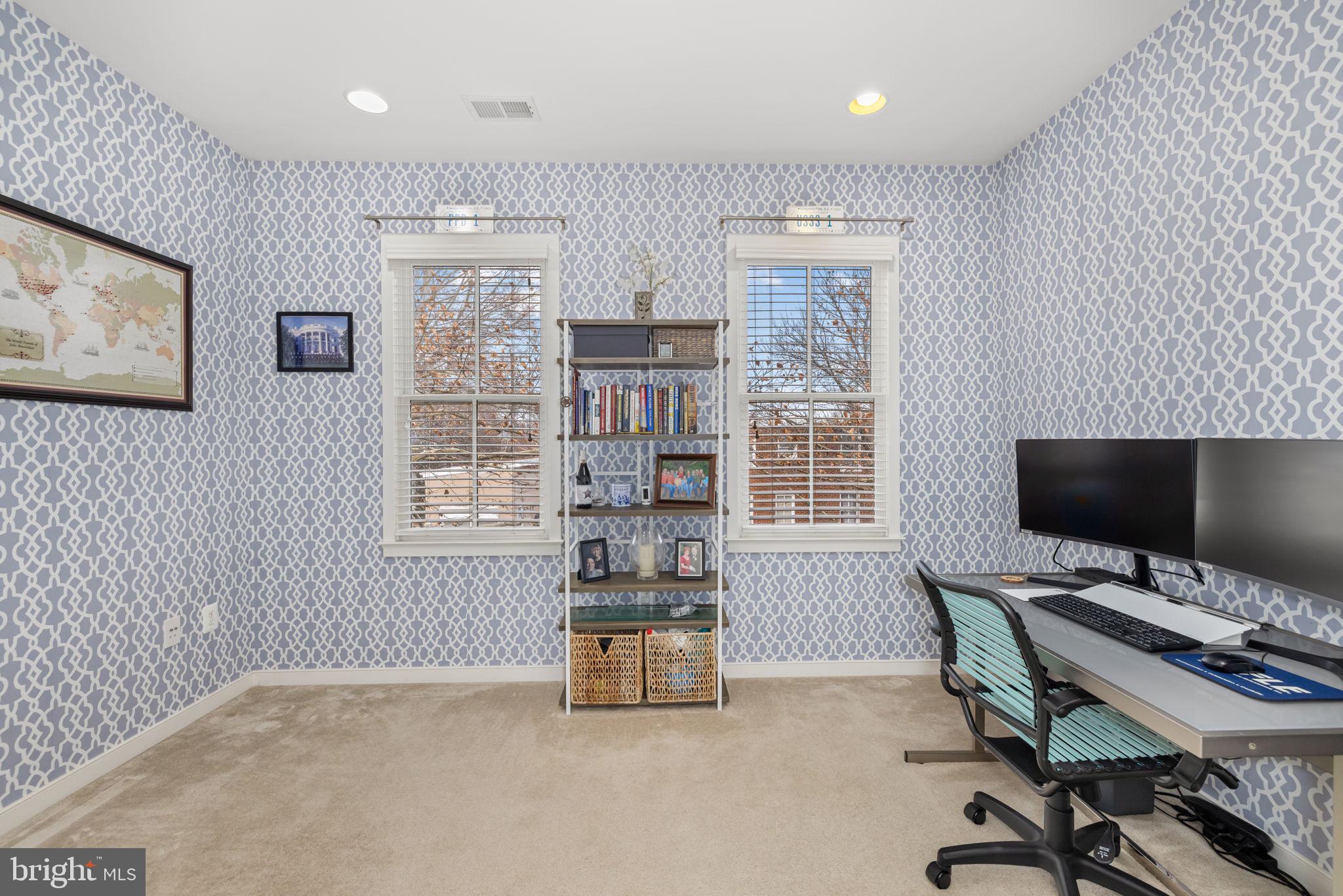 OLD TOWN COMMONS - Residential