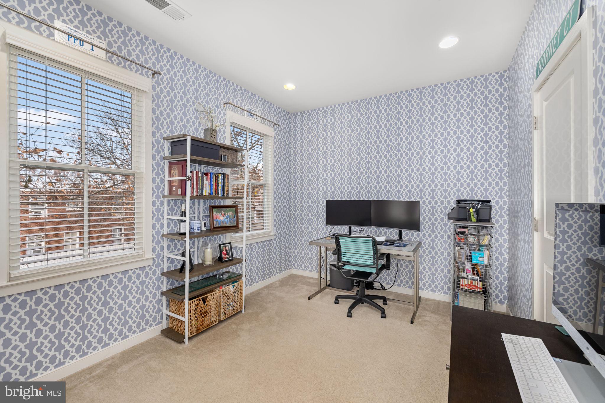 OLD TOWN COMMONS - Residential