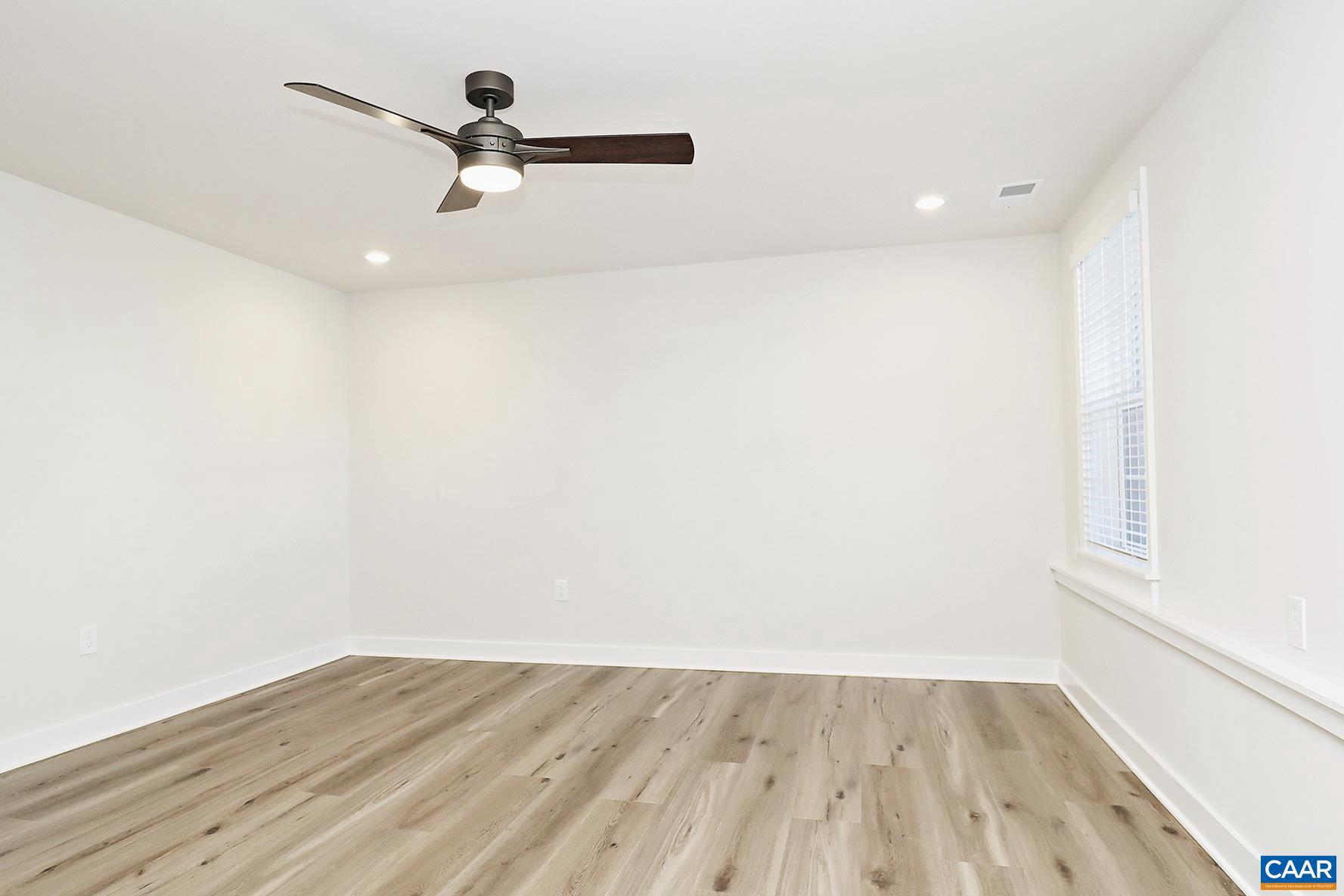 UNKNOWN - Residential Lease