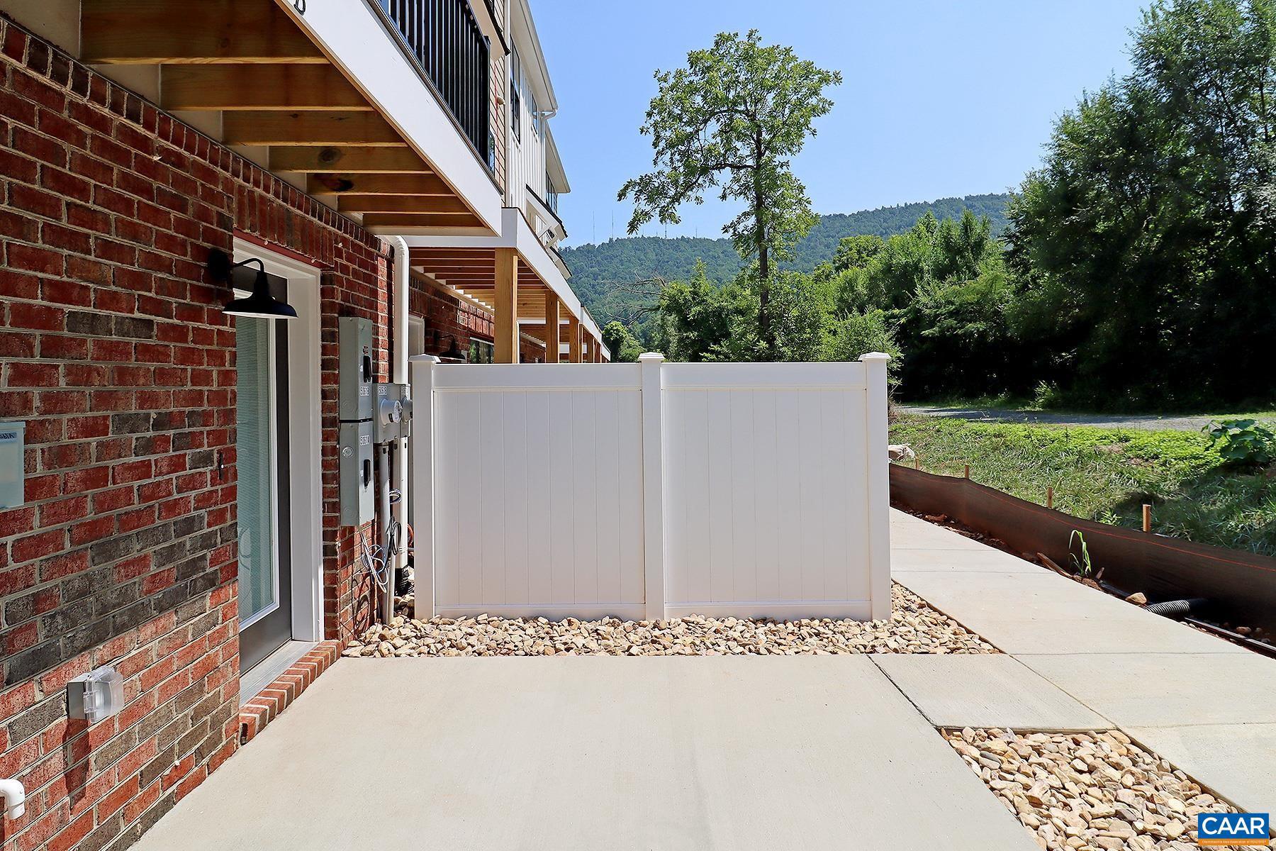 UNKNOWN - Residential Lease