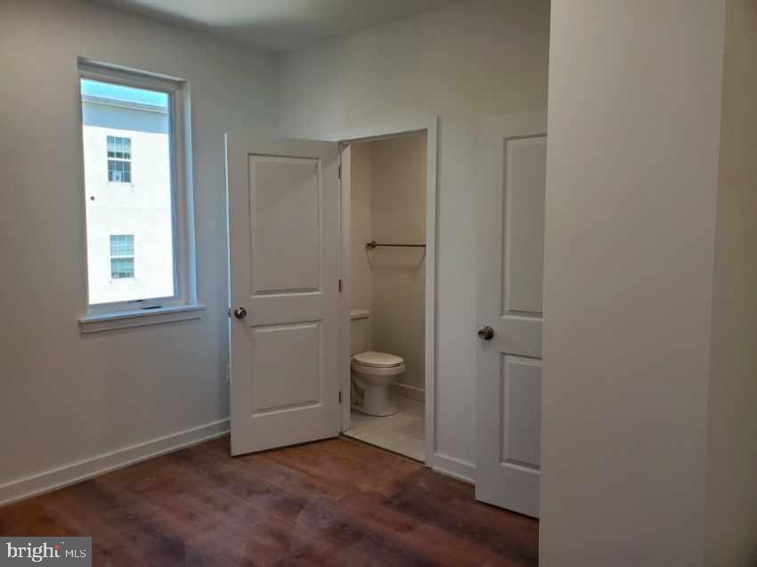 TEMPLE UNIVERSITY - Residential Lease