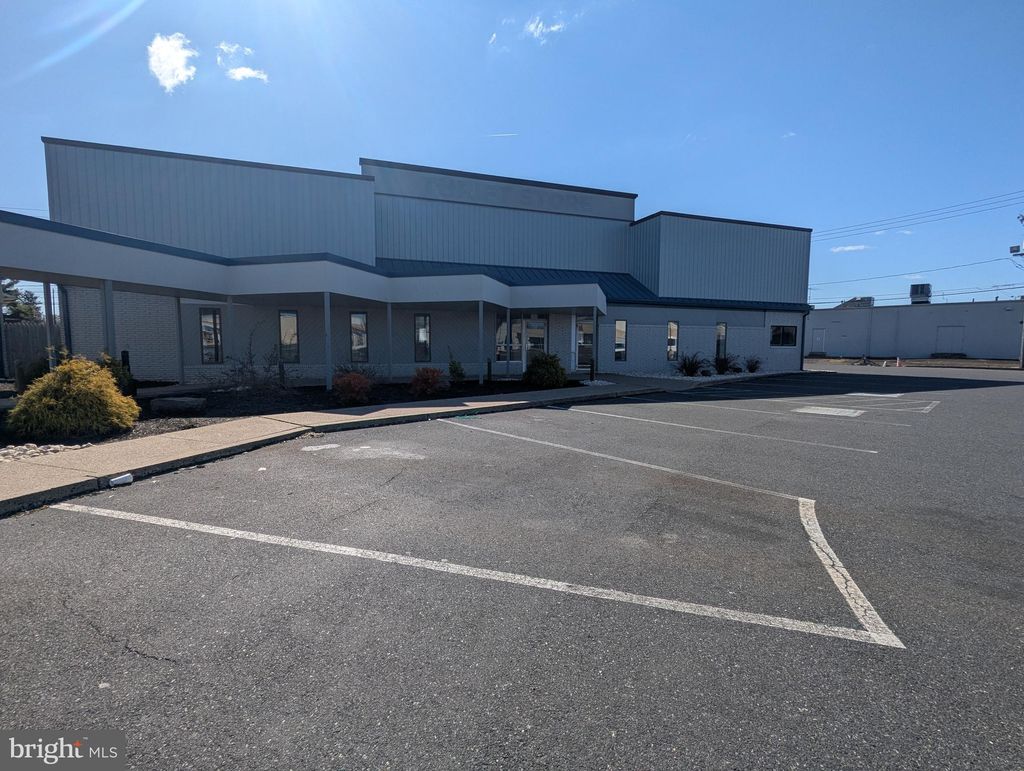 Photo of 89 S West End Boulevard #107, QUAKERTOWN, PA 18951 (MLS # PABU2096132)