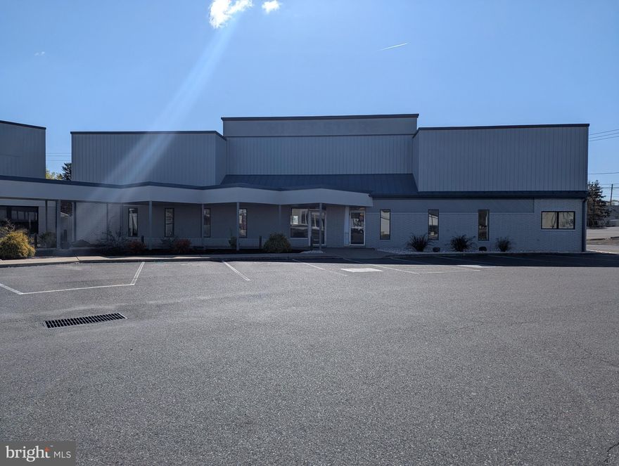 Introducing two new suites available at 89-95 S West End Blvd, Quakertown, PA, 18951, each offering 1538 SF of versatile space. With the option to combine these suites into one larger space of 3077 SF, this property provides the perfect canvas to customize your business layout to suit your unique needs. The well-maintained exterior ensures immediate setup, while high visibility on Route 309 enhances the appeal for drive-through potential. This unique opportunity in a bustling area presents a rare chance to establish a standout presence in a sought-after location. Ideal for businesses seeking a prominent and adaptable space to thrive.