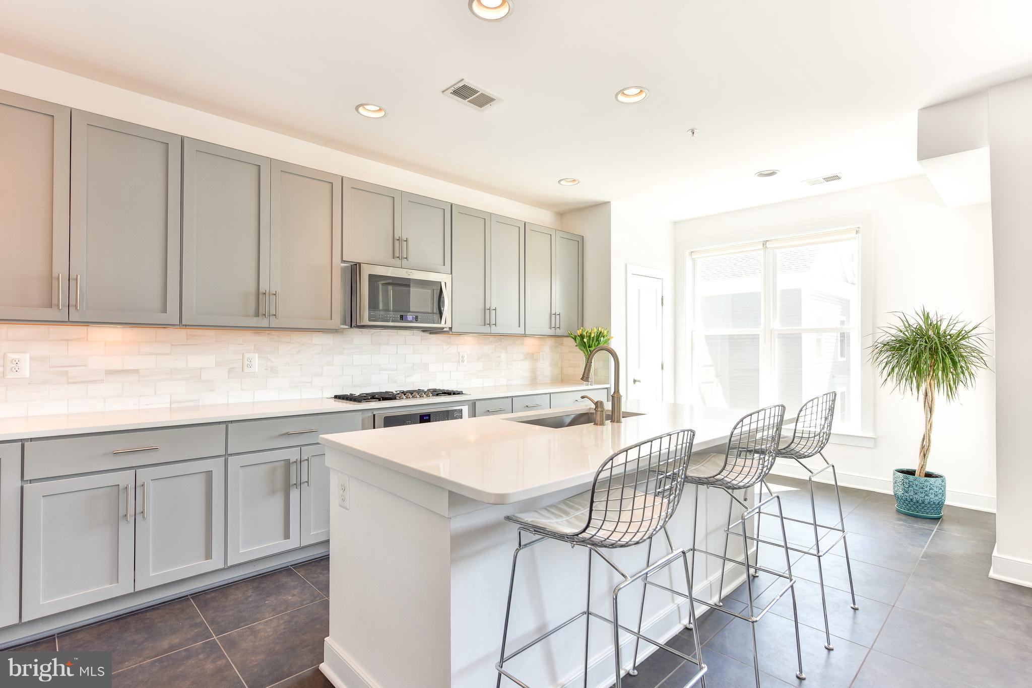 POTOMAC YARD - Residential