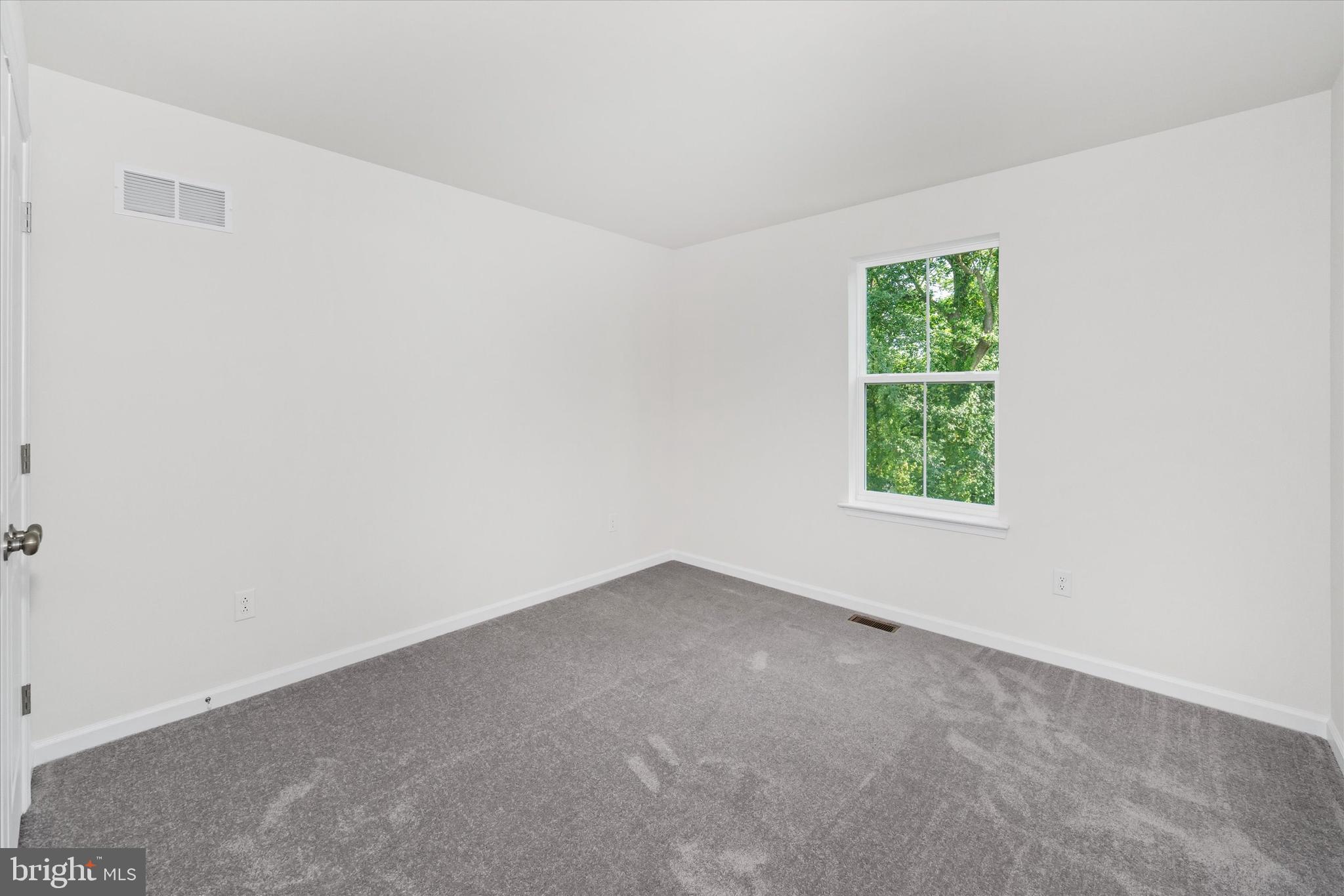 HIDDEN BROOK - Residential