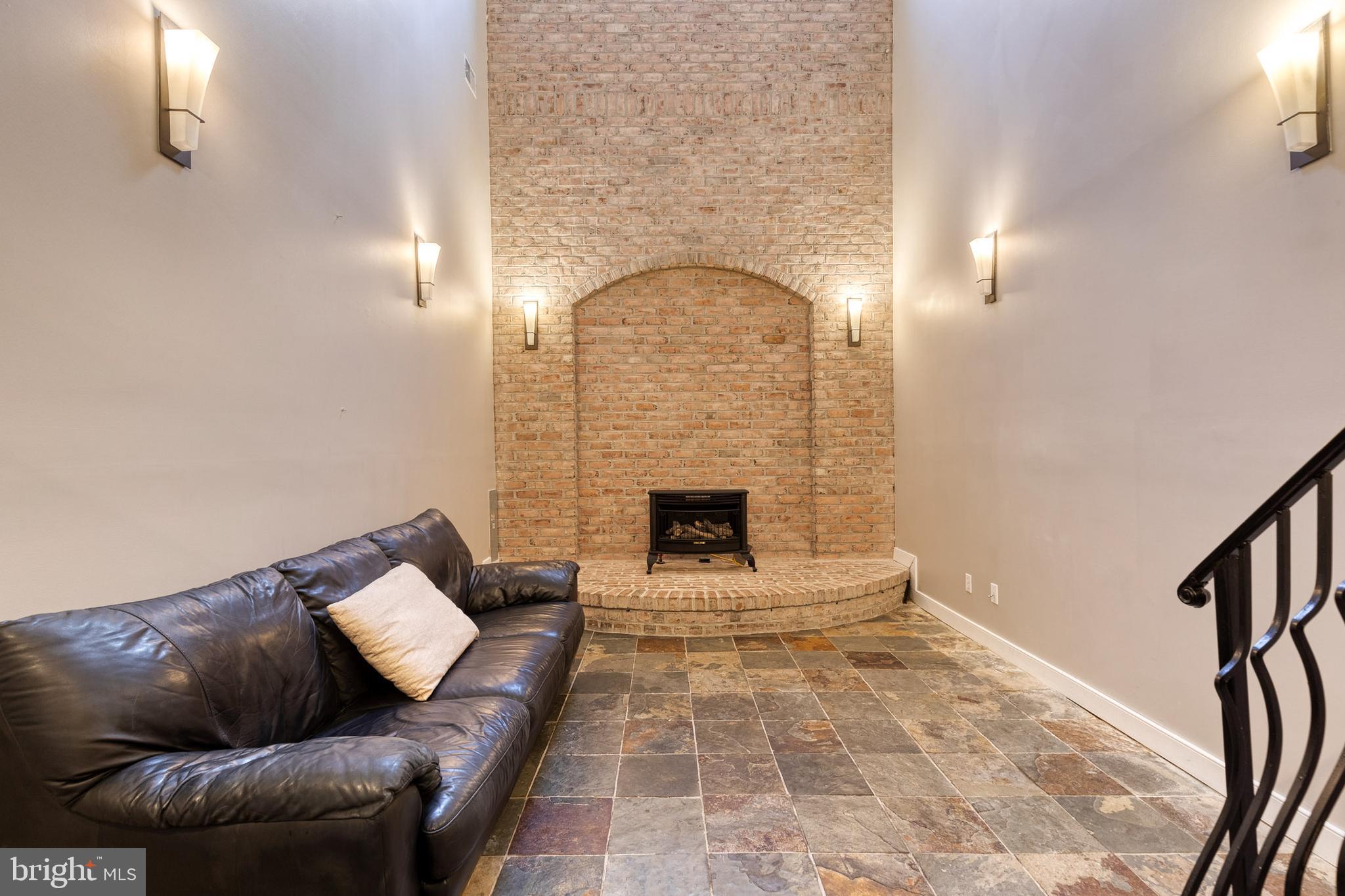 CANTON - Residential Lease
