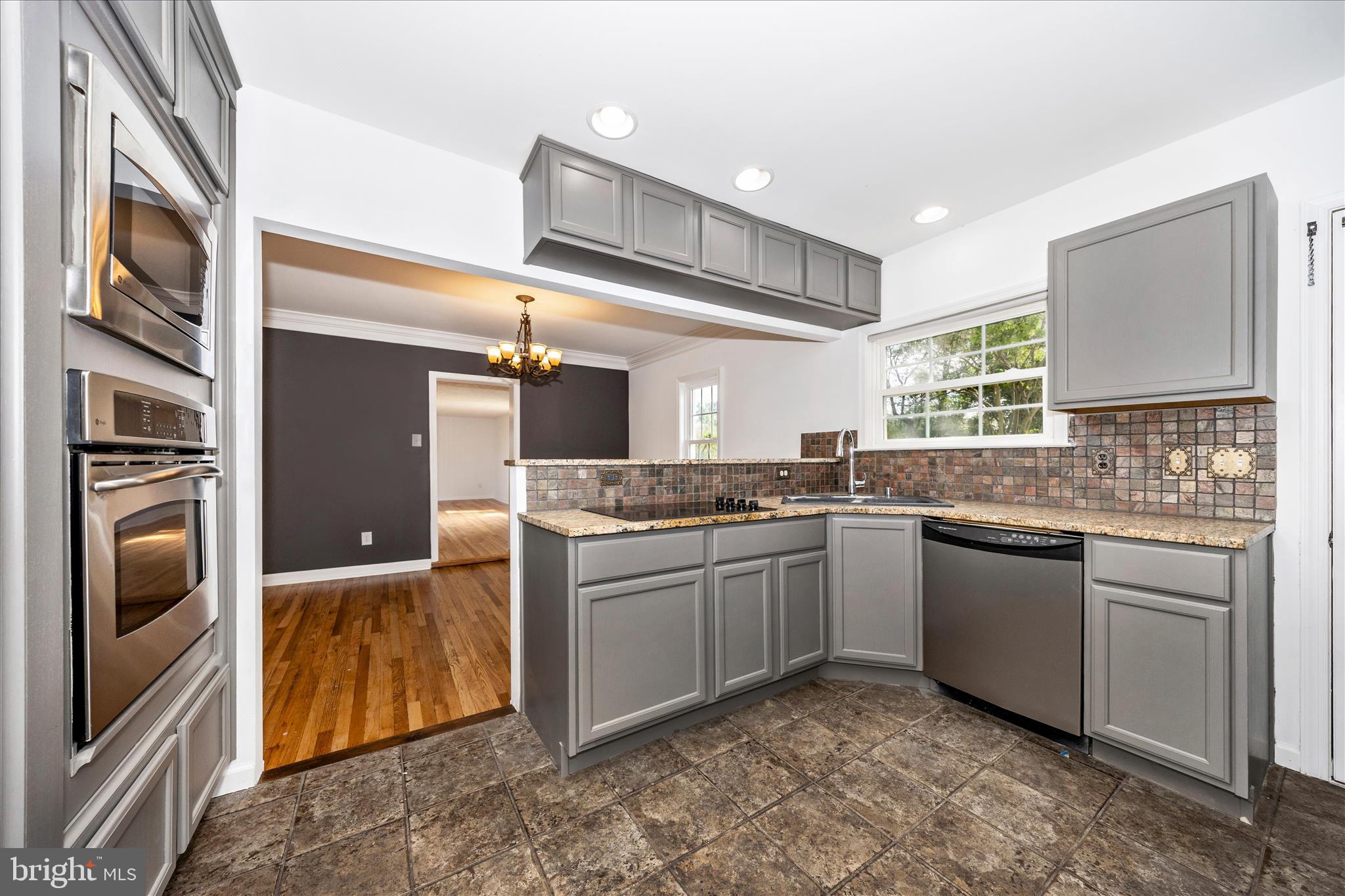 BUNKER HILL - Residential