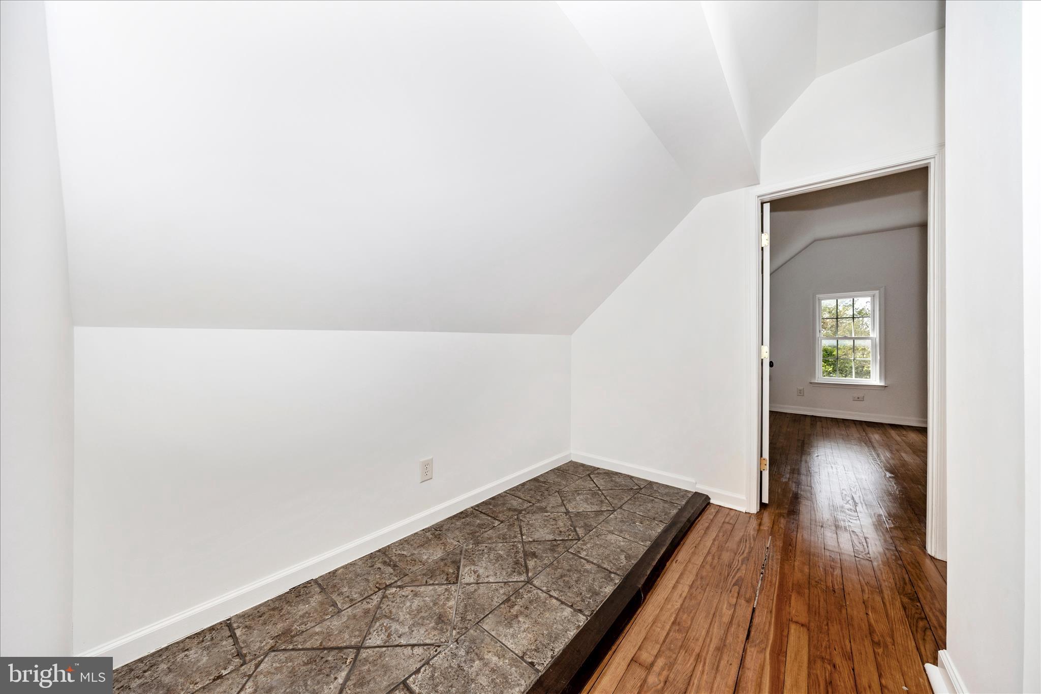 BUNKER HILL - Residential