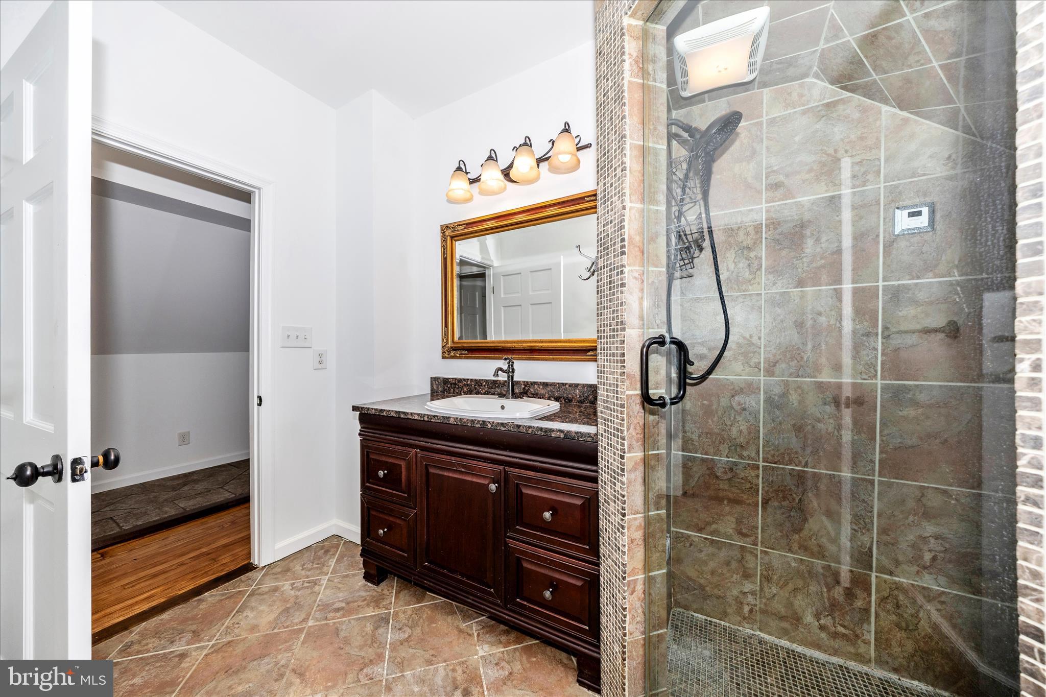 BUNKER HILL - Residential