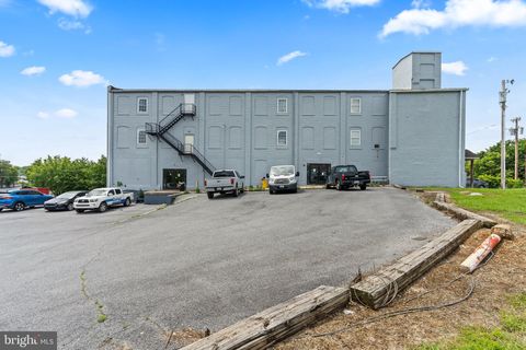 133 S BURHANS BOULEVARD HAGERSTOWN MD 21740