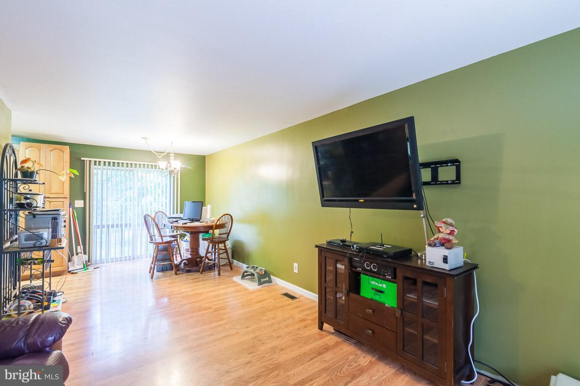 BLACK WALNUT RUN ESTATES - Residential