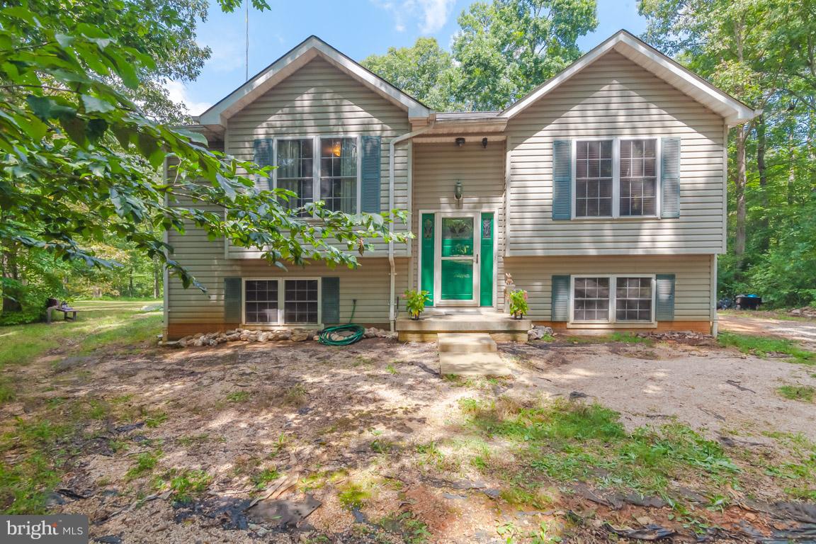 BLACK WALNUT RUN ESTATES - Residential