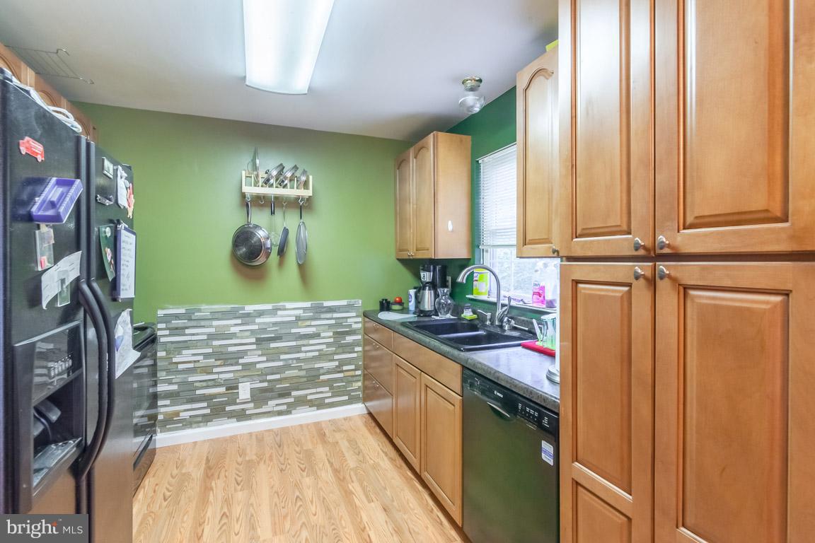 BLACK WALNUT RUN ESTATES - Residential