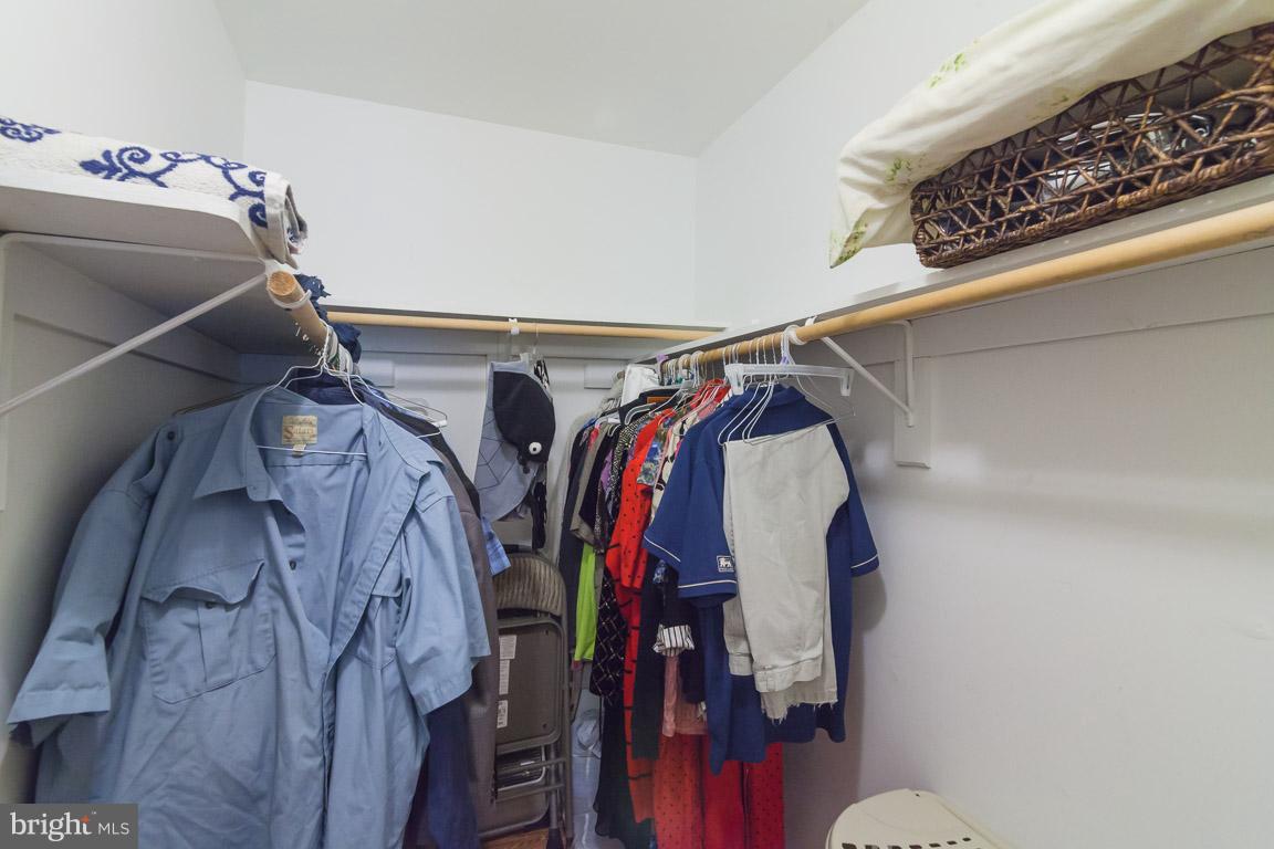 BLACK WALNUT RUN ESTATES - Residential