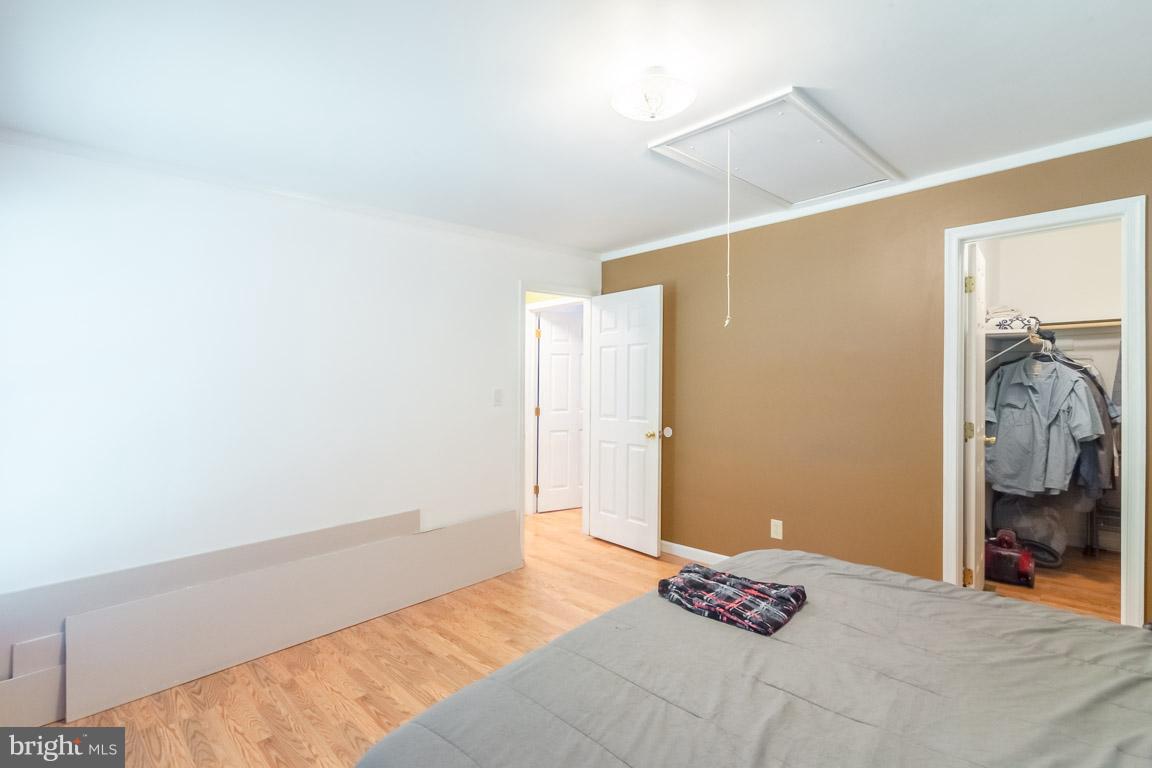 BLACK WALNUT RUN ESTATES - Residential