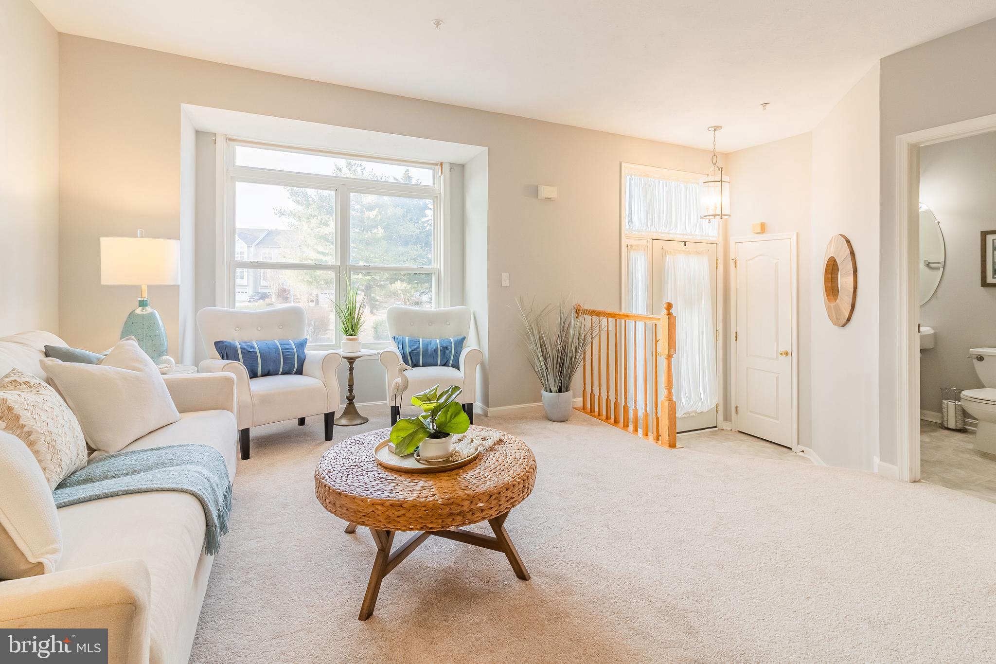 VILLAS ON WATERS EDGE - Residential