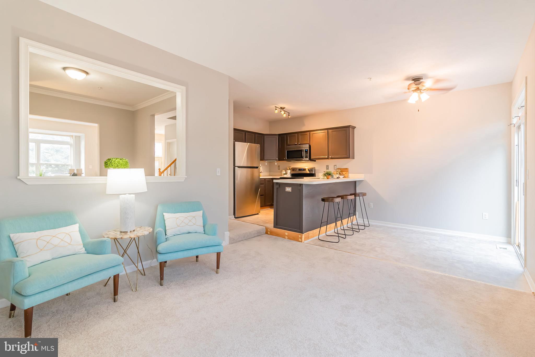 VILLAS ON WATERS EDGE - Residential