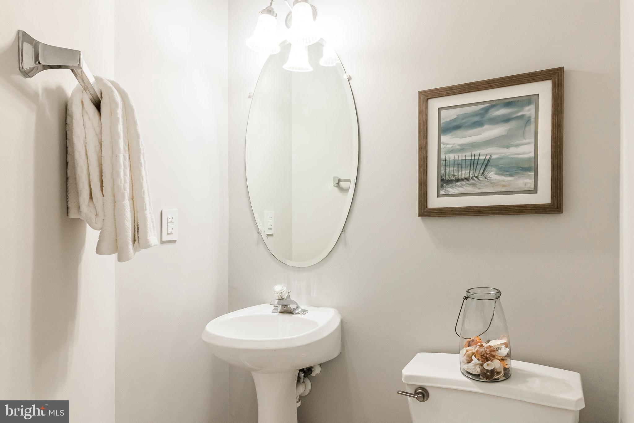 VILLAS ON WATERS EDGE - Residential