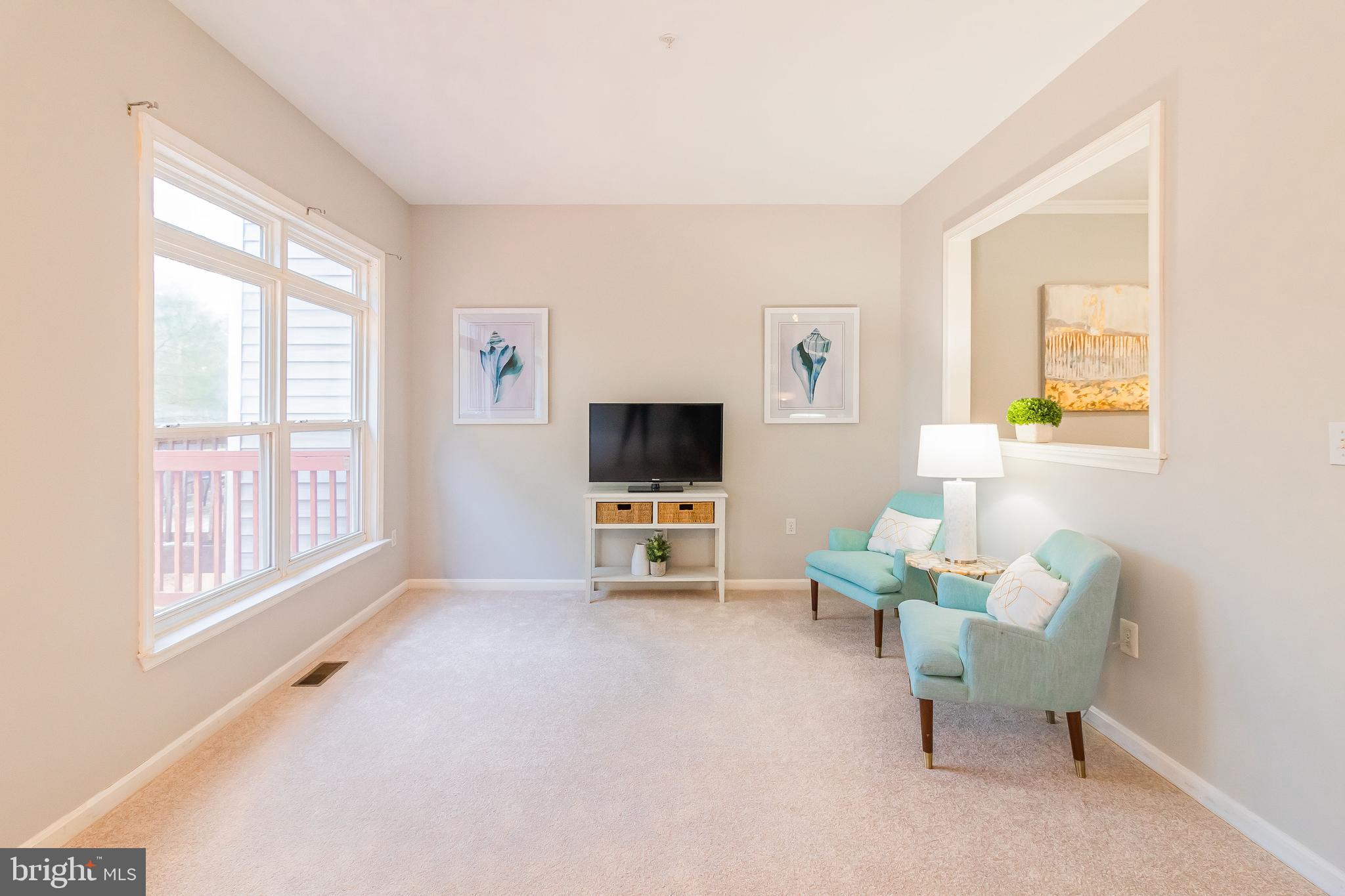 VILLAS ON WATERS EDGE - Residential