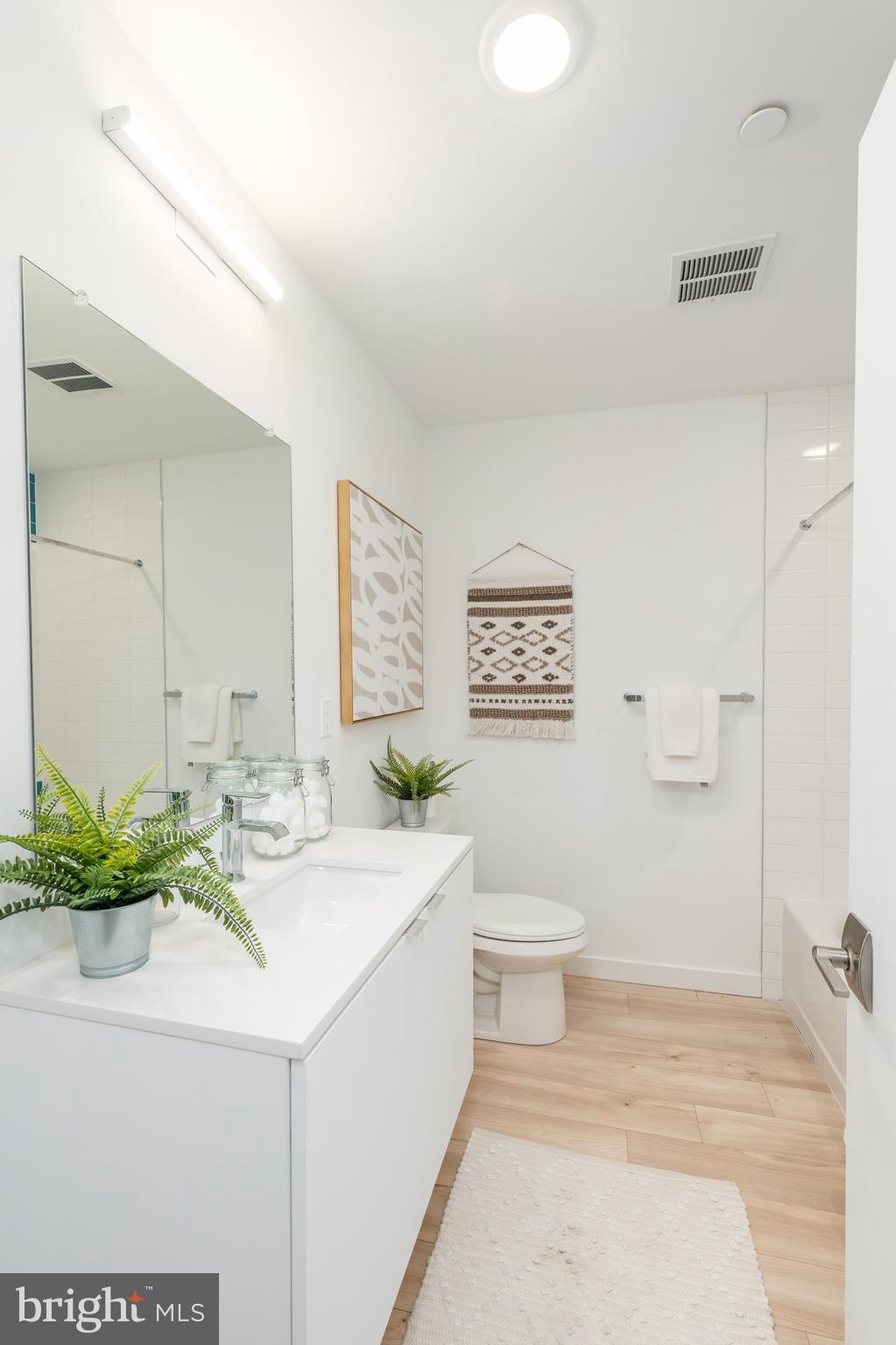 FISHTOWN - Residential Lease