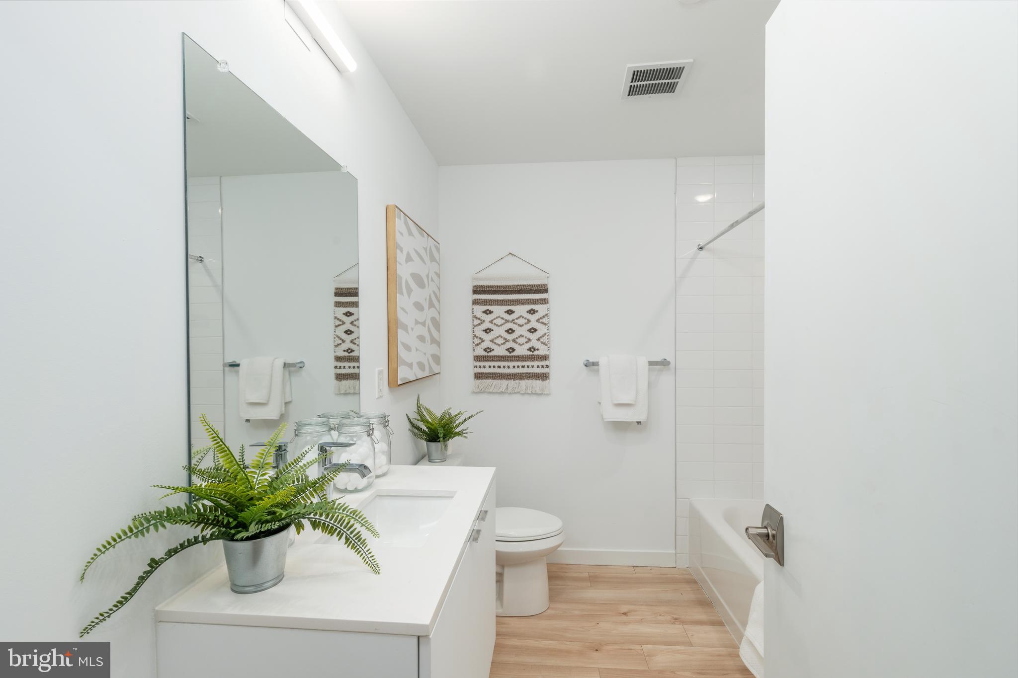 FISHTOWN - Residential Lease