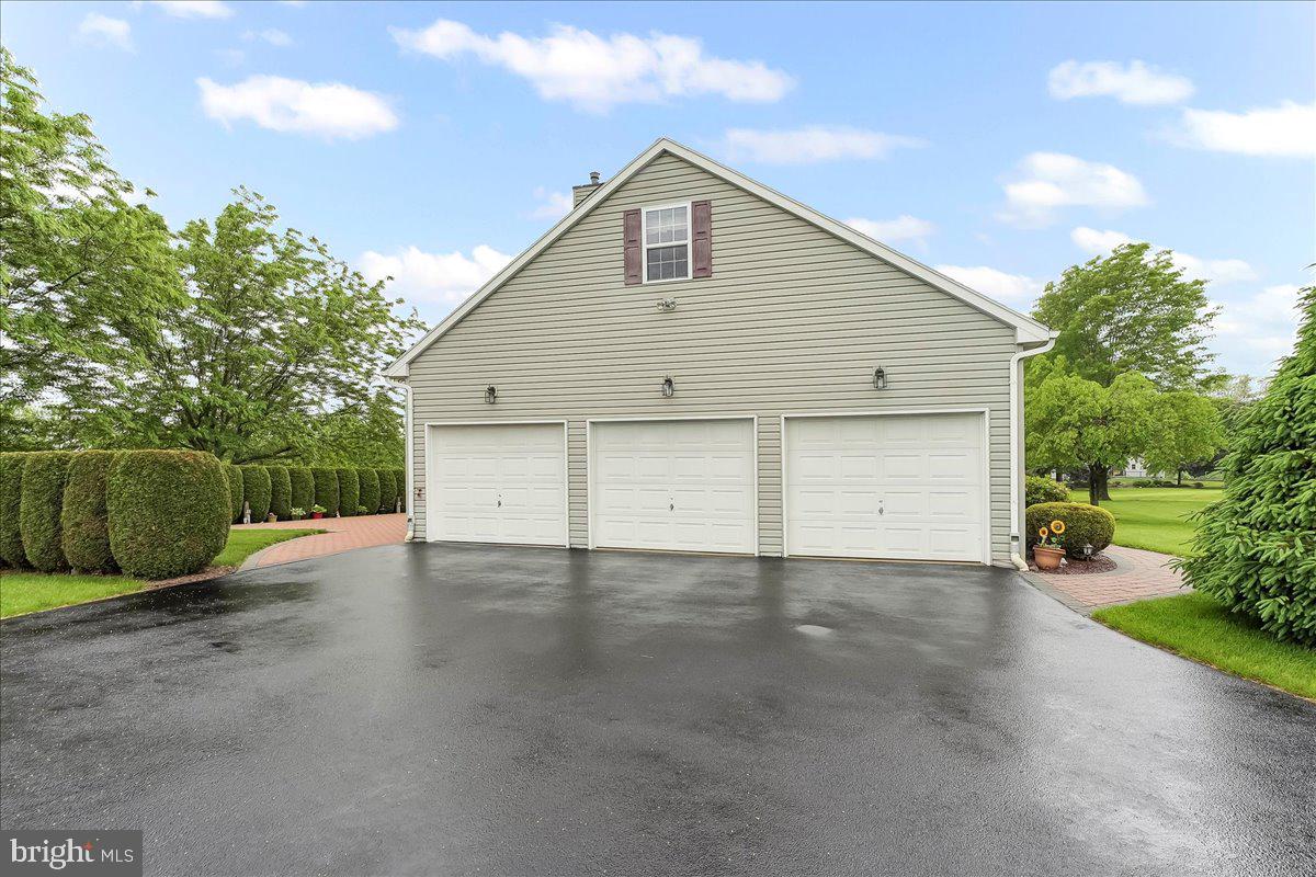 139 MALLORY LANE