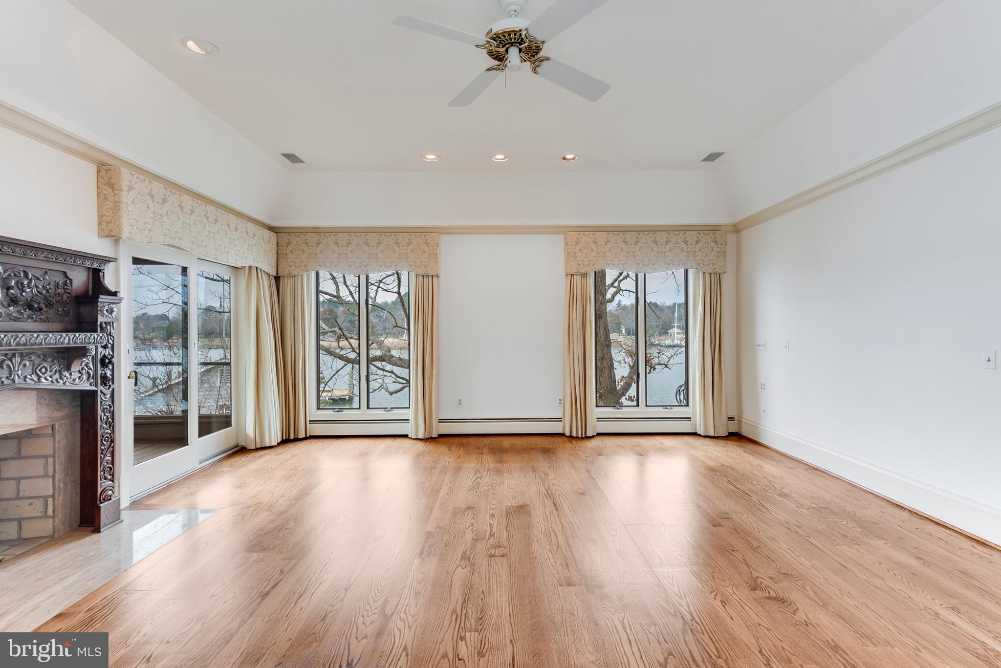 HARNESS CREEK - Residential