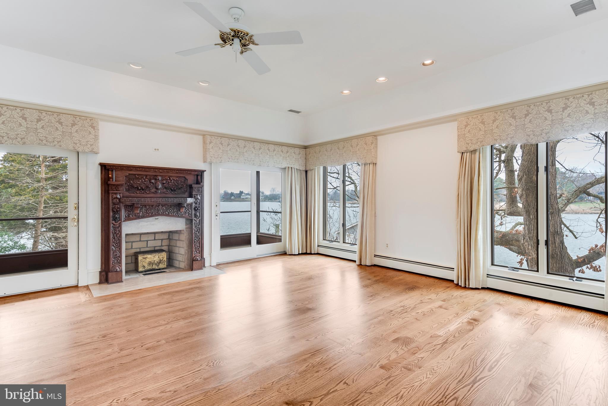 HARNESS CREEK - Residential