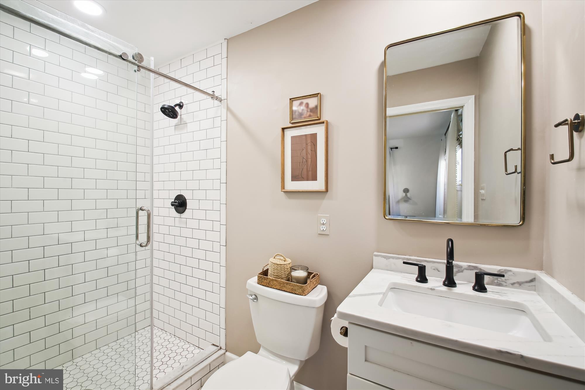 SEVERNA GARDENS - Residential