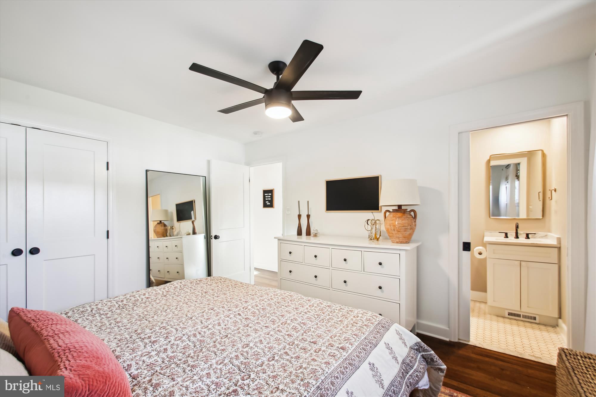 SEVERNA GARDENS - Residential