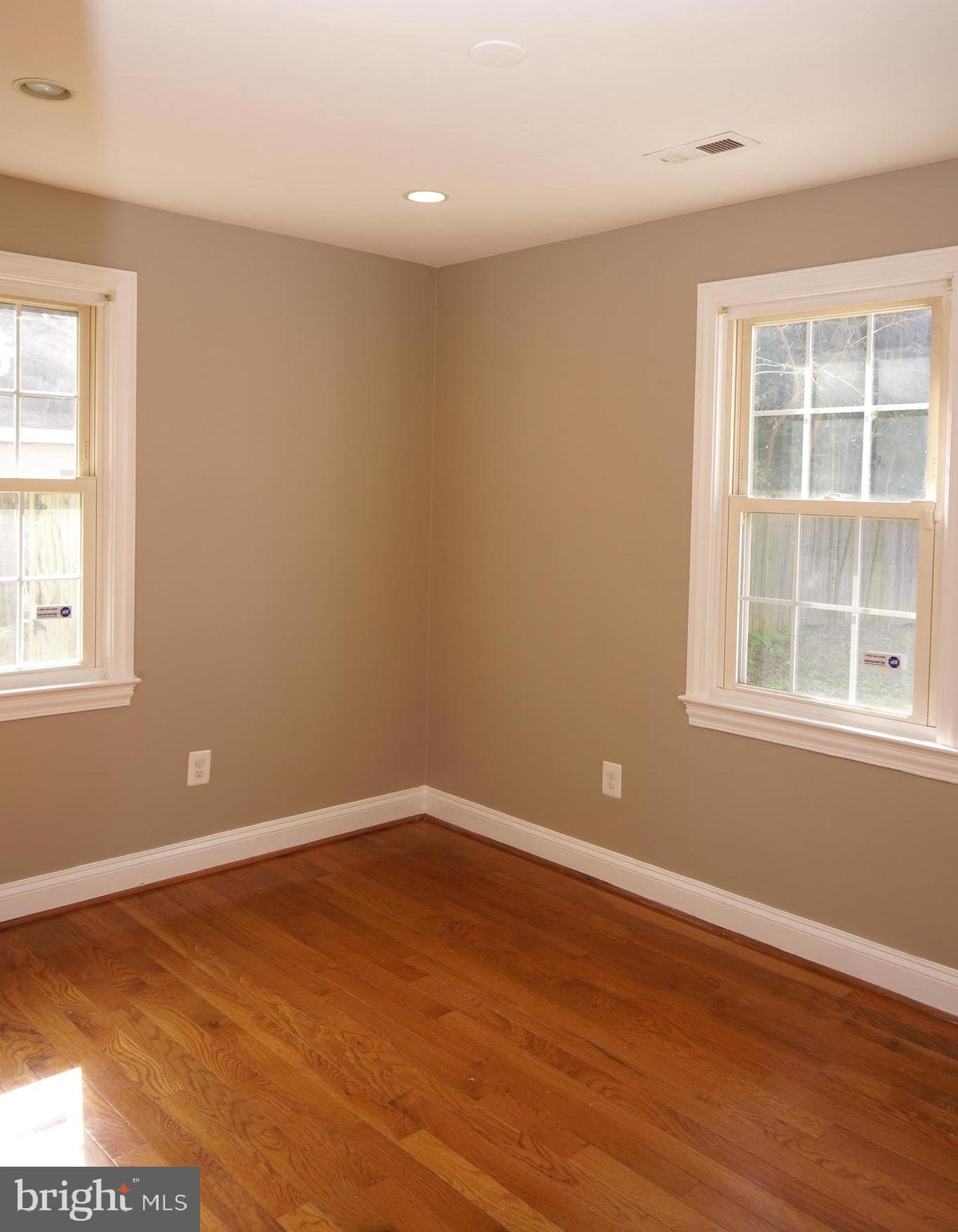 ROCKCREST - Residential Lease