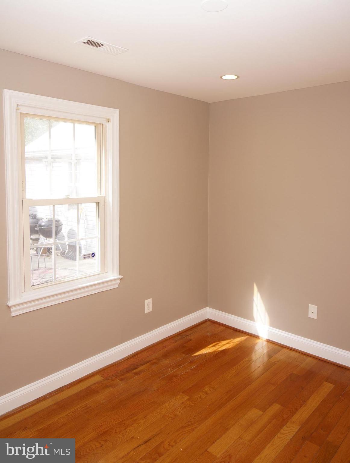 ROCKCREST - Residential Lease