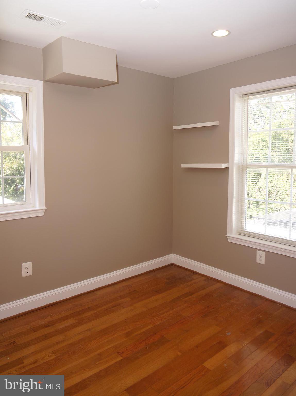 ROCKCREST - Residential Lease