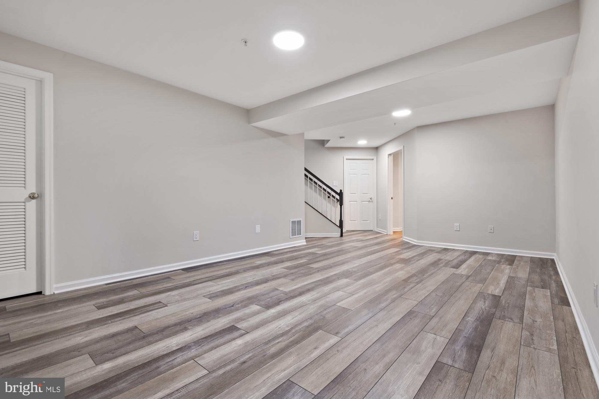 PAPILLON - Residential Lease