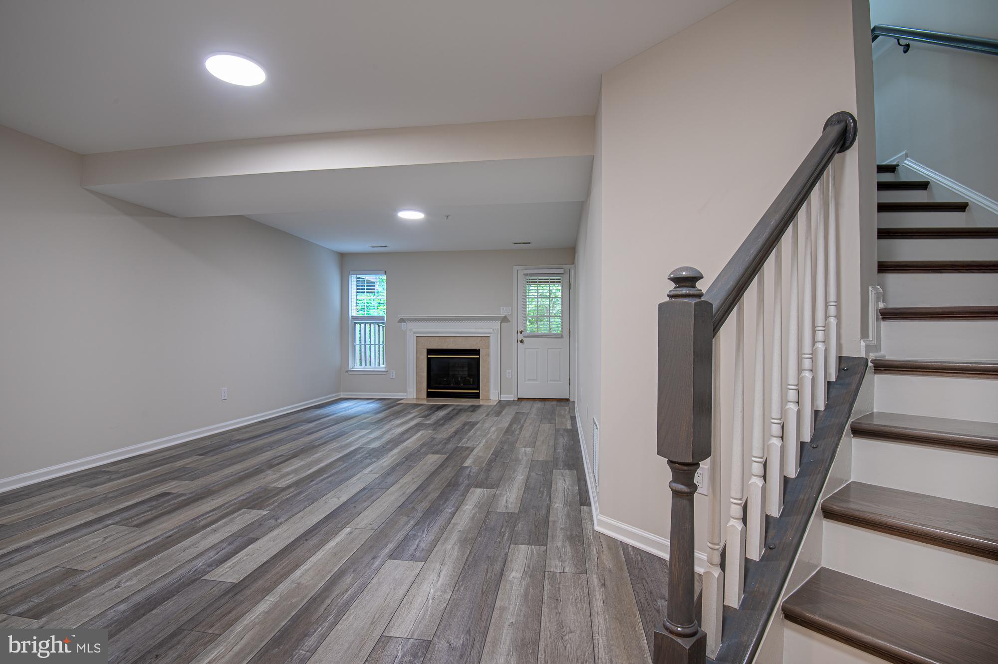 PAPILLON - Residential Lease