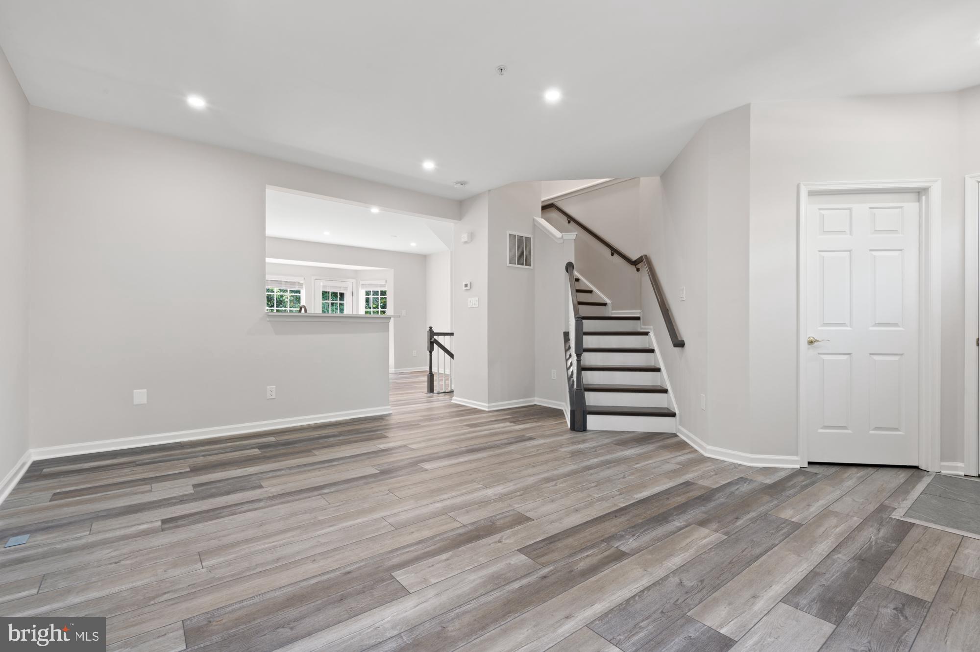 PAPILLON - Residential Lease