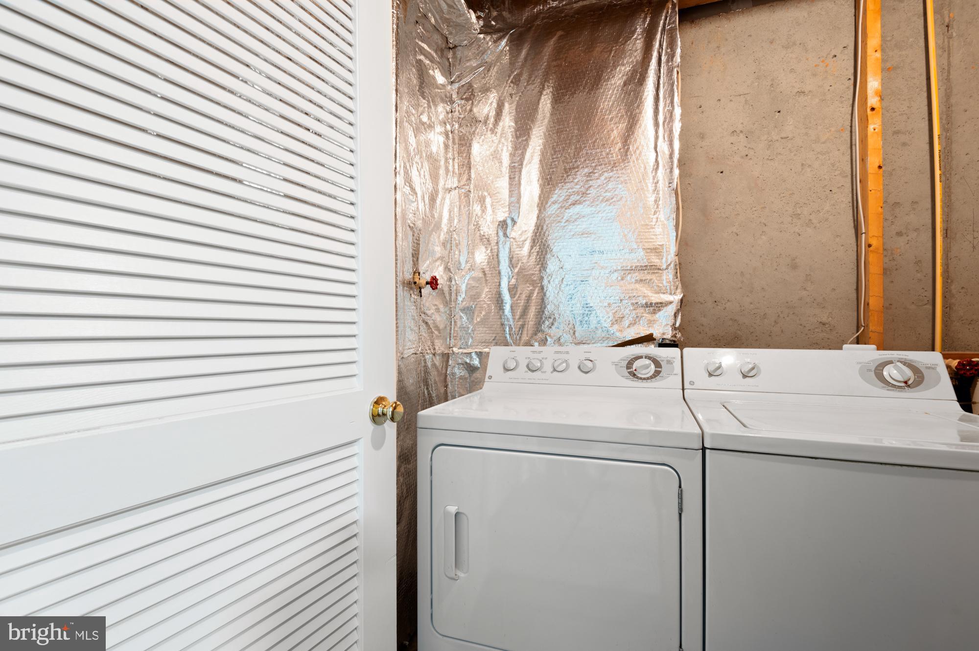 PAPILLON - Residential Lease